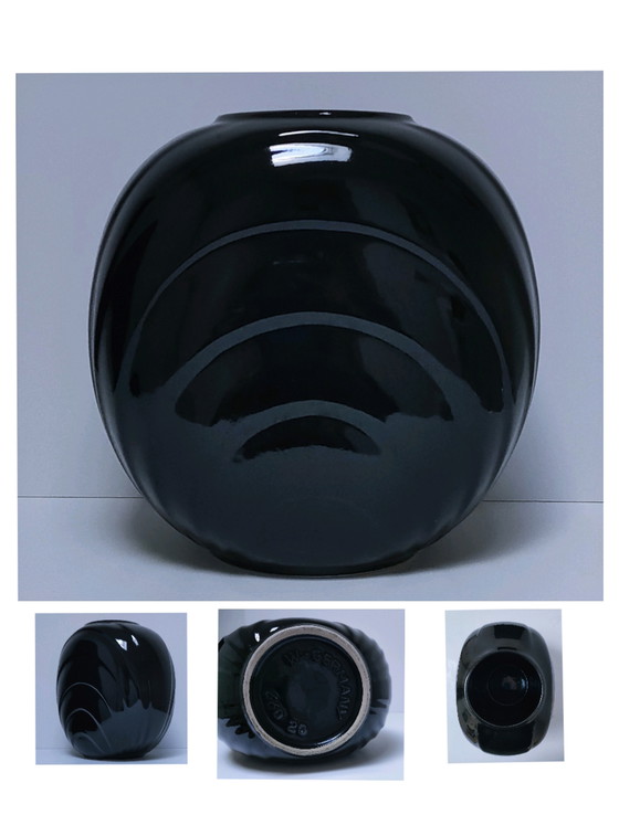 Image 1 of Vaso in ceramica nera, design W.Germany, anni '80