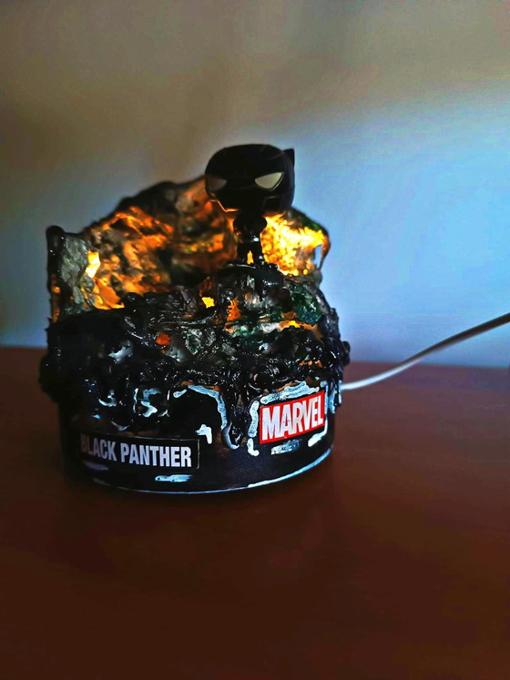 Lumino Marvel – lavorazione artigianale, Lámparas de mesa, Metal, Plástico (photo 5 of 6)