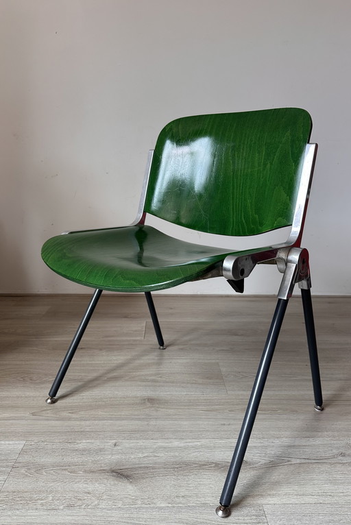 8x chaises design Castelli
