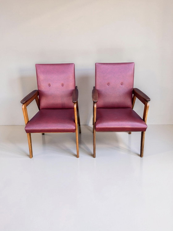 Image 1 of Ensemble de fauteuils design vintage – similicuir rouge et teck (années 1960)