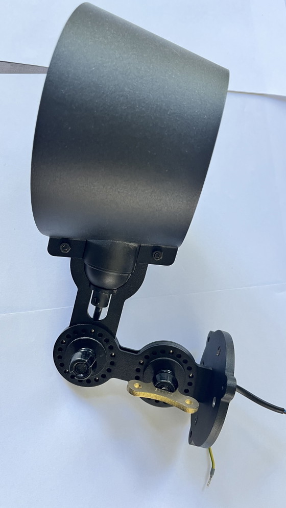 Image 1 of Bolt-Wandleuchtendesign