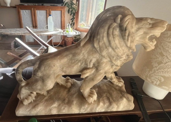 Grande Sculpture de Lion Rugissant en Albâtre de Volterra – Sculpture Italienne Vintage – Other (photo 4 of 6)