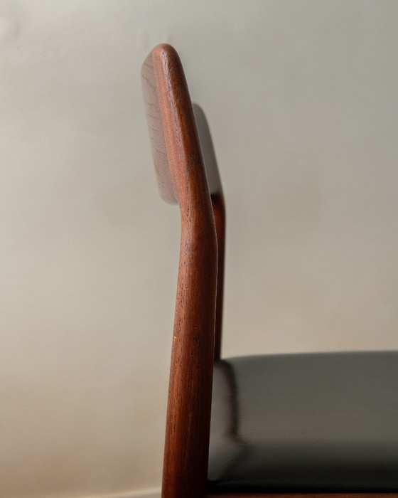 Deense moderne teakhouten eetkamerstoelen van Johannes Nørgaard, jaren 60, set van 5 – Johannes Norgaard (photo 11 of 18)