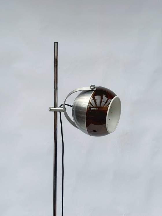 Image 1 of Lampada da terra vintage Dijkstra con globo a forma di occhio in acrilico marrone | Design olandese anni '70