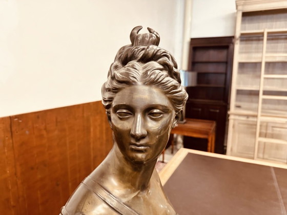 Busto Diana la Cacciatrice di Jean Antoine Houdon – Jean-Antoine Houdon, Sculture, Bronzo (photo 4 of 11)