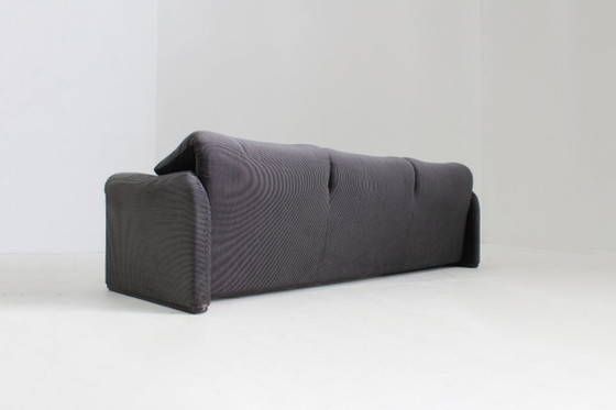 Image 1 of Canapé 3 places vintage Cassina Maralunga par Vico Magistretti
