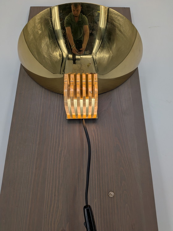 Image 1 of Vintage Nederlandse Postmoderne Wandlamp – Koek Verlichting Eindhoven Maastricht – Messing & Hout – Jaren 70/80