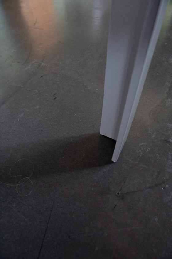 Image 1 of Jean Nouvel – Minimalist design table – 140 × 140 cm