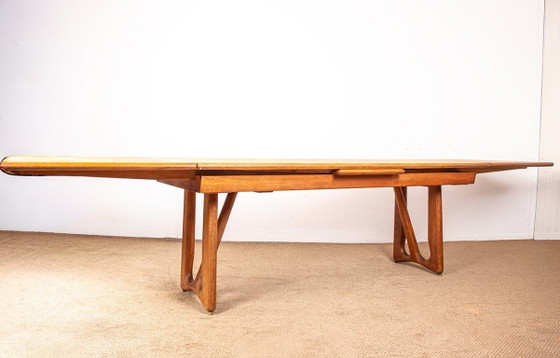 Image 1 of Très grande table de repas extensible, 320 cm, en chêne par Guillerme et Chambron pour Votre Maison 1960.