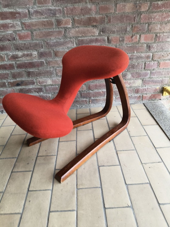 Extremely rare Vintage Stokke Aerobic Balans (Peter Opsvik) – Kvadrat Hallingdal – Stools, Wool, Wood (photo 3 of 15)