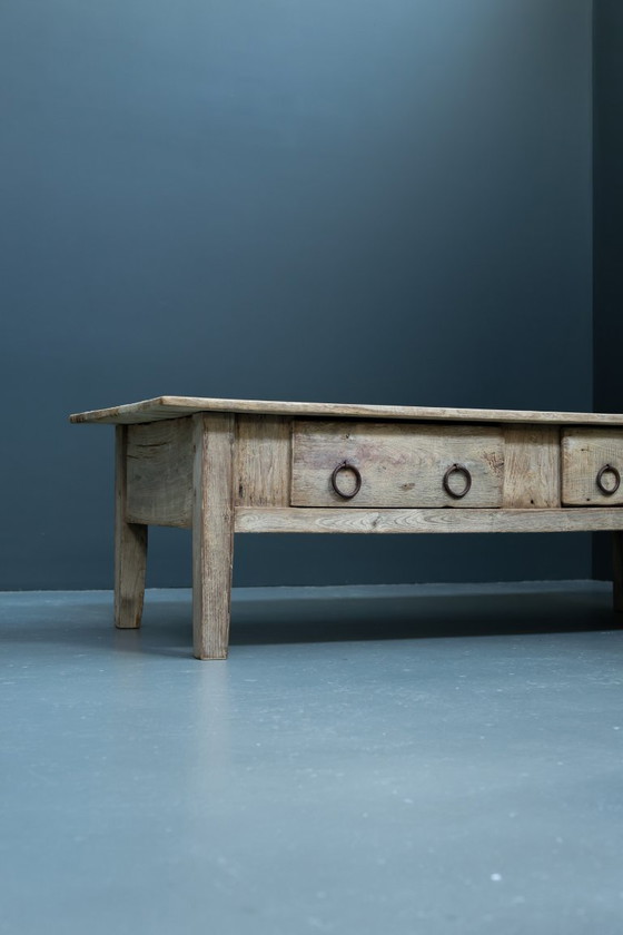 Image 1 of Coffee table Spanish Farm Table
