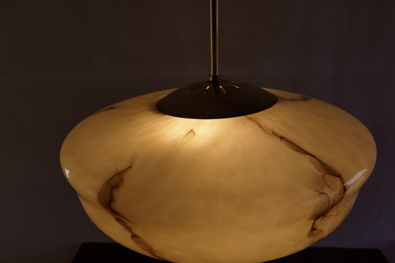 Image 1 of Lampada da soffitto Art Déco in vetro marmorizzato beige marrone