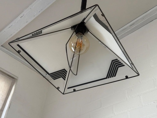 Lámpara colgante de estilo moderno de mediados de siglo | Años 80 | Pirámide