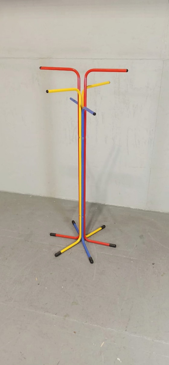 Image 1 of Tord Björklund für Ikea Kleiderbügel im Stil von Memphis Milano