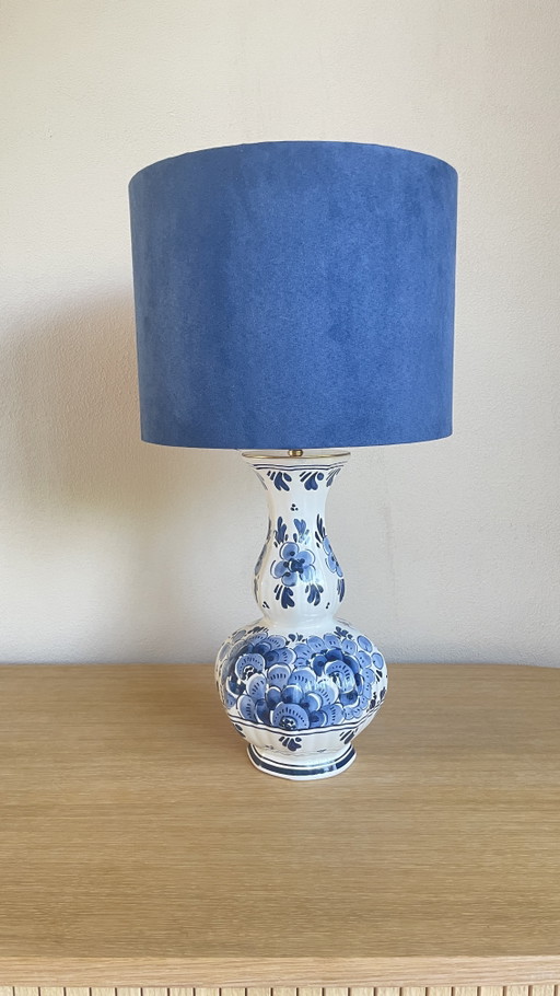 Vintage Handmade Table Lamp (46cm) – Delft Blue Base with Royal Blue Velvet Shade