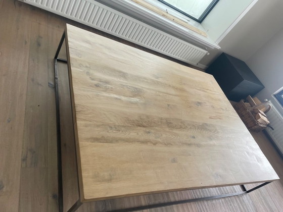 Image 1 of Elegante tavolino in rovere