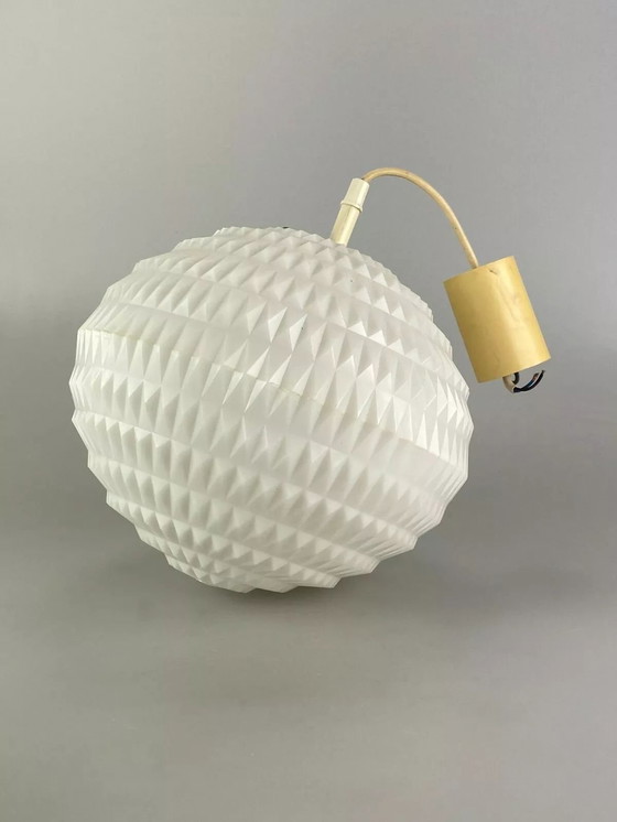 Image 1 of Lampada da soffitto a nido d'ape in plastica Erco anni '60-'70, design spaziale