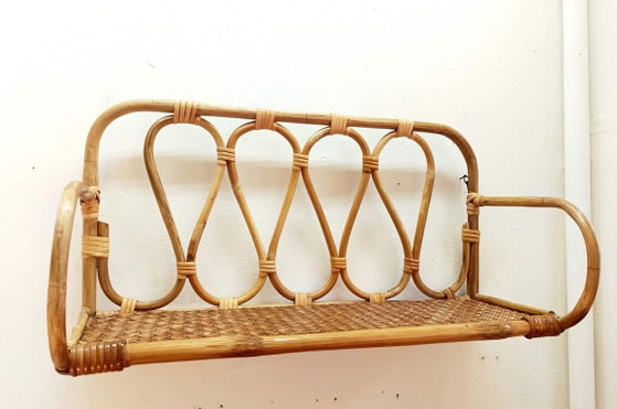 Scaffale vintage in rattan 1970 – Decorazioni murali (photo 3 of 8)