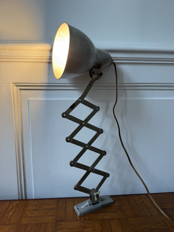 Image 1 of Mazda zigzag verchroomde vintage industriële werkplaatslamp