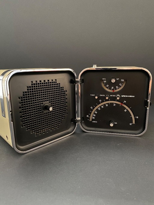 Radio Cubo TS 502 Brionvega