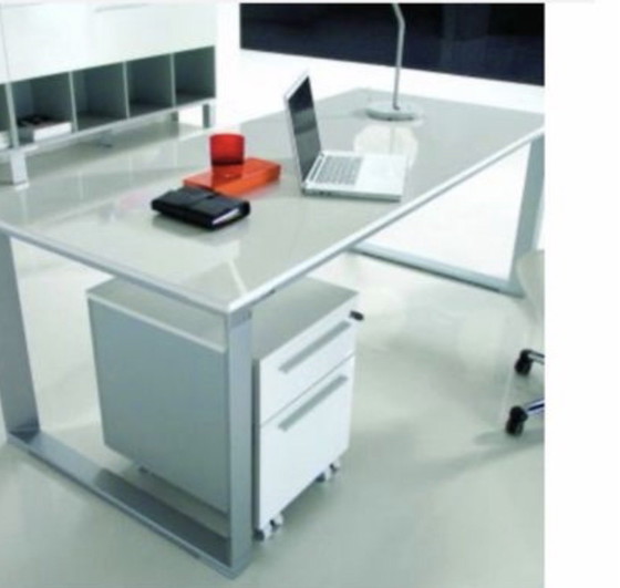 Set di mobili per ufficio di design Caray – Antonio Morello – Laccato bianco – Scrivanie, Wood (photo 4 of 7)