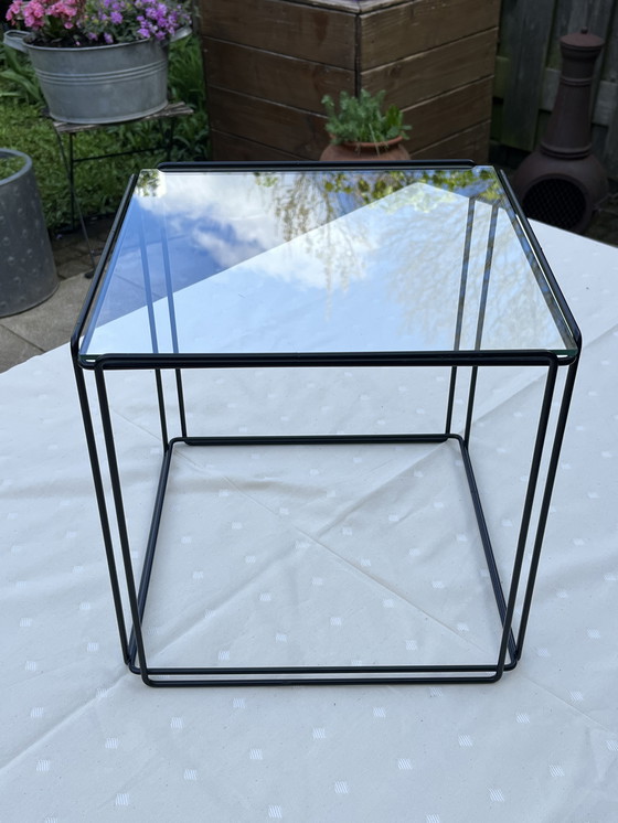 Image 1 of Tables d'appoint Cube Design Isocele (3) - Design Max Sauze - années 1970