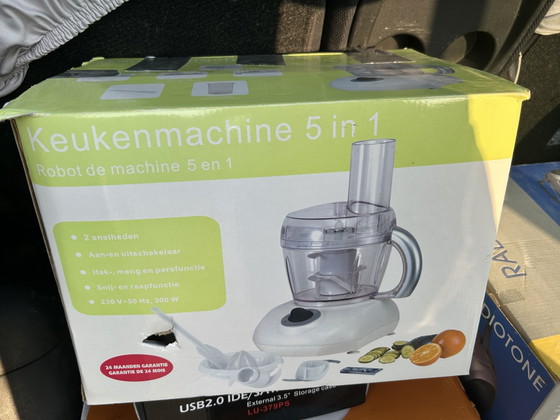 Nouvelle machine de cuisine 5 en 1 – Produits d'entretien, Plastic (photo 5 of 6)