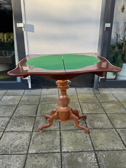 Mesa de juegos de caoba estilo Luis XIII