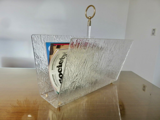Porte revues " ROCHE BOBOIS " en plexiglas transparent et laiton années 70