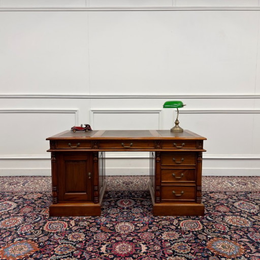Klassischer englischer Schreibtisch Braunes Leder – bureau, Leather, Wood (photo 2 of 19)