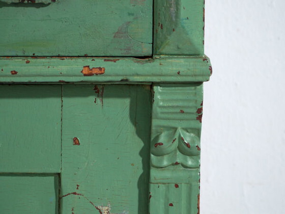 Central European chest of drawers with original green paint – Tyrol, circa 1890 – Brass, Rustic (photo 37 of 40)