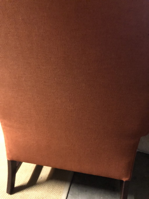 Sessel hergestellt von Parker Knoll. Der Sessel hat Braun/Orange Polsterung. Sehr bequem, guter Sitz.