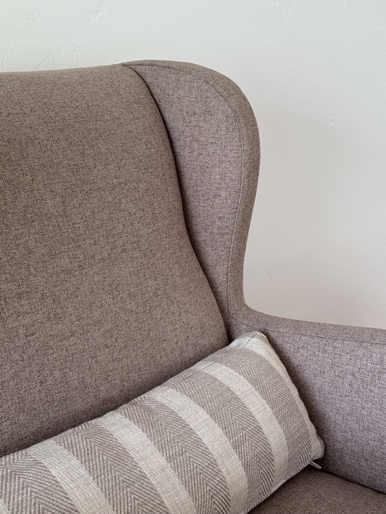 Image 1 of 2 sillones Chauffeuse de Living Divani: elegancia y confort atemporales en diseño italiano