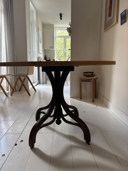 Authentique table à manger ronde Thonet Mundus - Projet de restauration