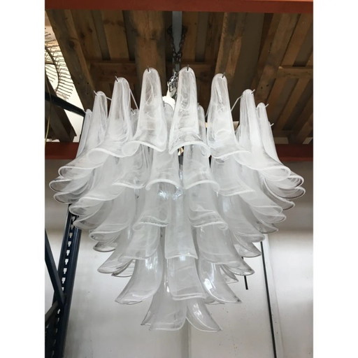 Lustre contemporain en verre de style Murano « Sella » avec structure en métal Kromo