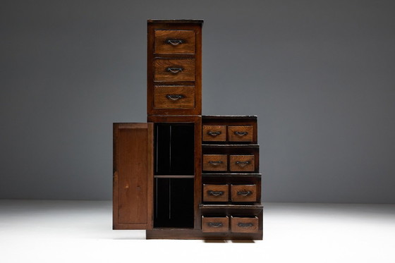 Image 1 of Kaidan Tansu Japanse trapkist, Japan, 19e eeuw