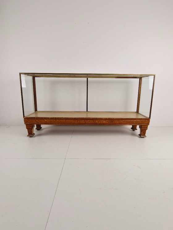 Image 1 of Bancone da negozio inglese antico in ottone – Modello stretto con misure in metri