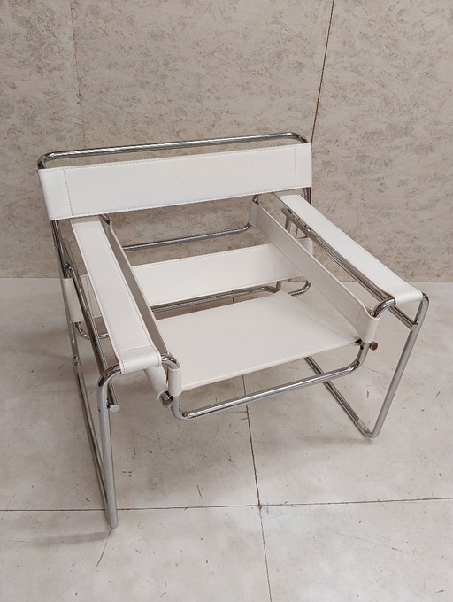 KNOLL Studio Poltrona WASSILY B3 NUOVA, in Cuoio Bianco – fauteuils, Leather (photo 2 of 83)