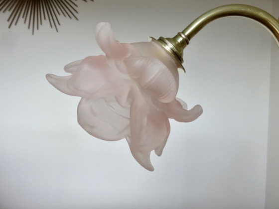 Image 1 of Lampada da gioielleria Art nouveau in bronzo e tulipani in pasta di vetro rosa