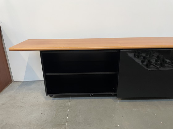 Image 1 of Buffet design italien noir avec plateau en bois, années 90