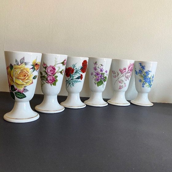 Image 1 of Tazas de café y té de Daniel Moreau con 6 mazagrans de porcelana de Limoges, flores y borde dorado