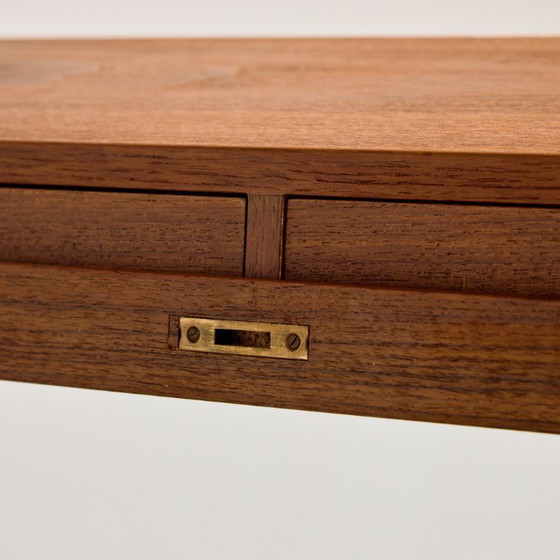 Image 1 of MK11155 Scrivania in teak restaurata