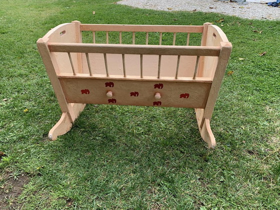 Hungarian Painted Pine Children's Cradle, 1920s – Single beds (photo 6 of 6)