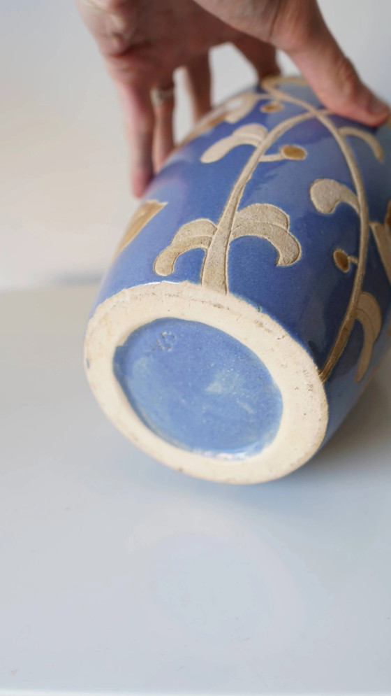 Glazed stoneware vase – floral decoration in relief – Keramis style – 1970s – Porcelain, Art Deco (photo 8 of 9)