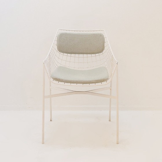 Image 1 of Set van 8 moderne witgelakte stalen fauteuils