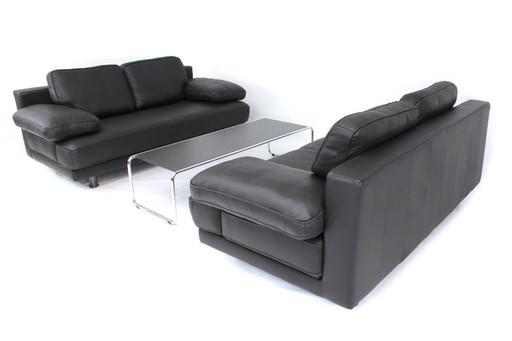 as new! 1 of 2 ROLF BENZ 355 design classic sofa with premium leather in exhibition condition, RP. 4917 Euro, adjustable armrest