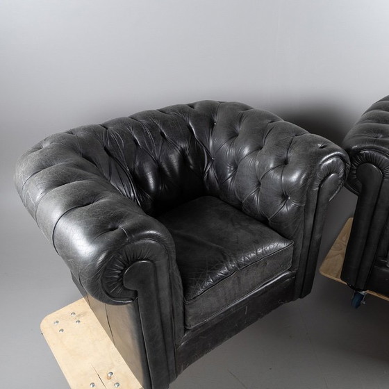 Image 1 of Vintage Chesterfield-Model Armchairs (Pair) — Leather — Second Half of the 20th Century — Classic Club-Lounge Icons
