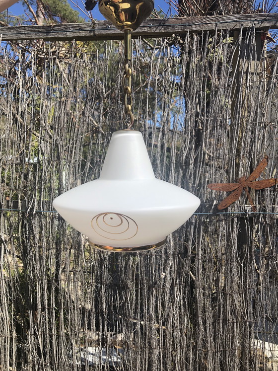 Image 1 of Opaline hanglamp in de vorm van een diabolo, typisch h	ren 1970