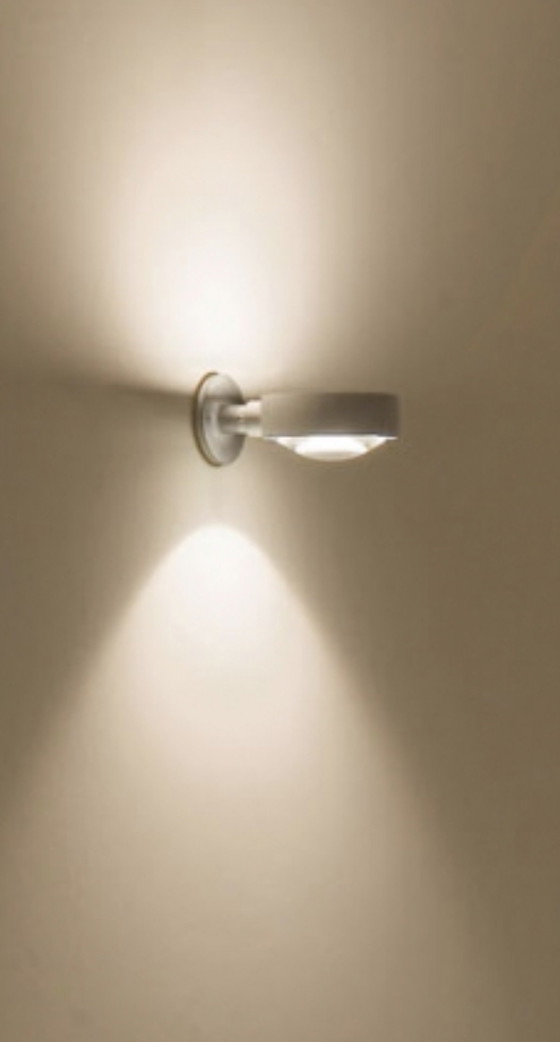 Image 1 of 2 x Occhio Sento Wandleuchte mit mattverchromter Linse und satiniertem Glas (Halogen)