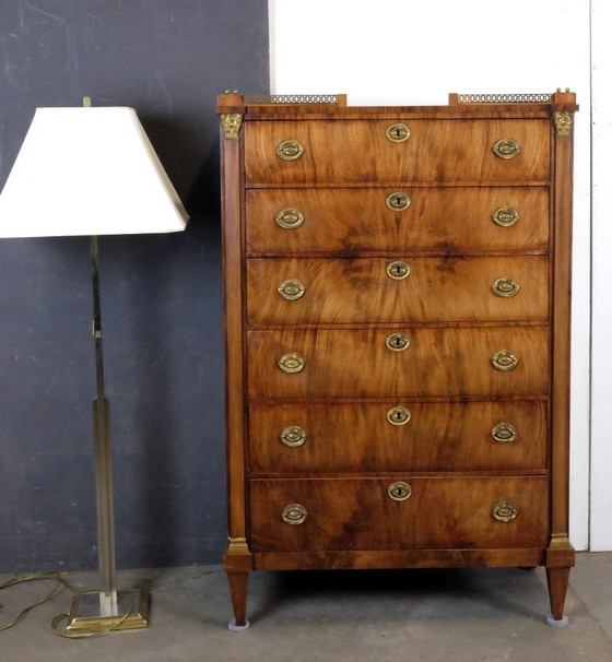 Image 1 of Luis XVI Chiffonnière, hacia 1790.  